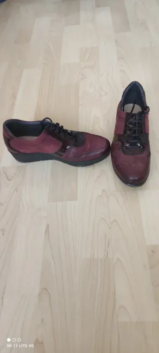 Zapatos Fluchos Mujer Rojo y Negro