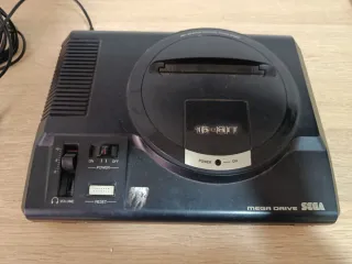 Console Sega Mega Drive Nera