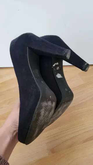 Zapatos de tacón negros