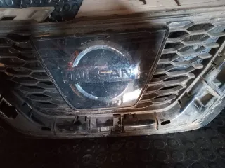 Rejilla Delantera Nissan Qashqai 2020