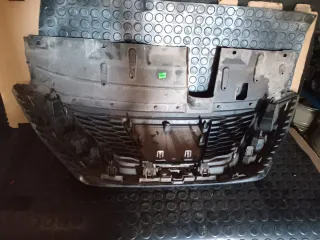 Rejilla Delantera Nissan Qashqai 2020
