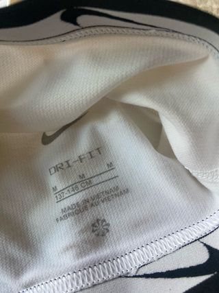 Top deporte nike niña M