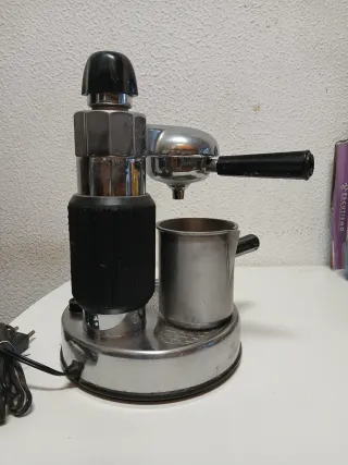 Máquina de Café Vintage Electro-Cafetera Press