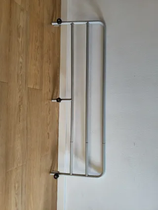 Barrera de seguridad extensible para cama