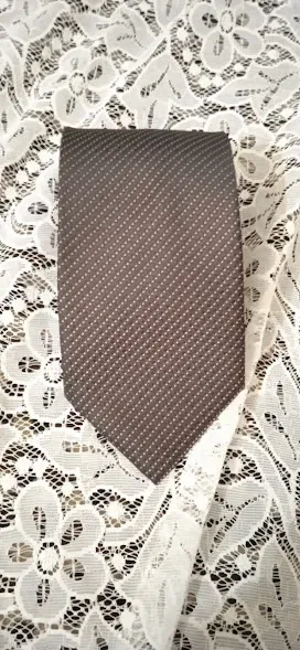 Cravatta uomo marrone scuro