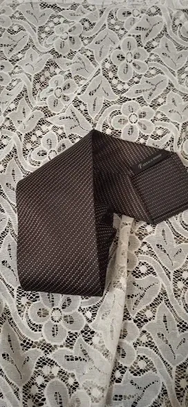 Cravatta uomo marrone scuro