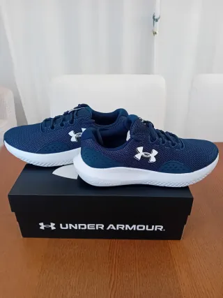 Zapatillas Under Armour Azul y Blanco
