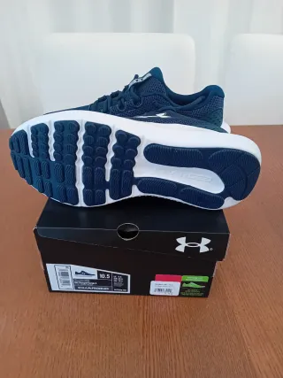 Zapatillas Under Armour Azul y Blanco
