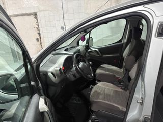 Peugeot Partner 2009 SOLO LLAMADAS 646-531-455