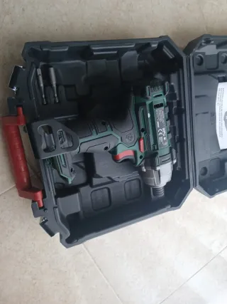 Atornillador de impacto Parkside