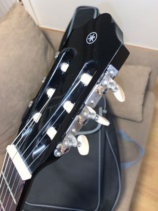 Guitarra acústica Yamaha C40 Negra