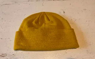 Gorro de lana Snoopy amarillo