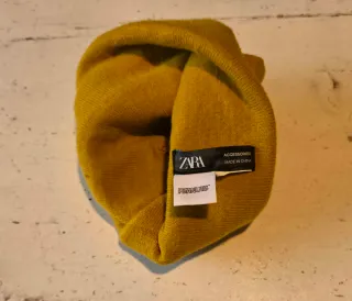 Gorro de lana Snoopy amarillo