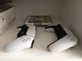 PS5 Slim 1TB Disco + 2 Mandos + 2 Juegos