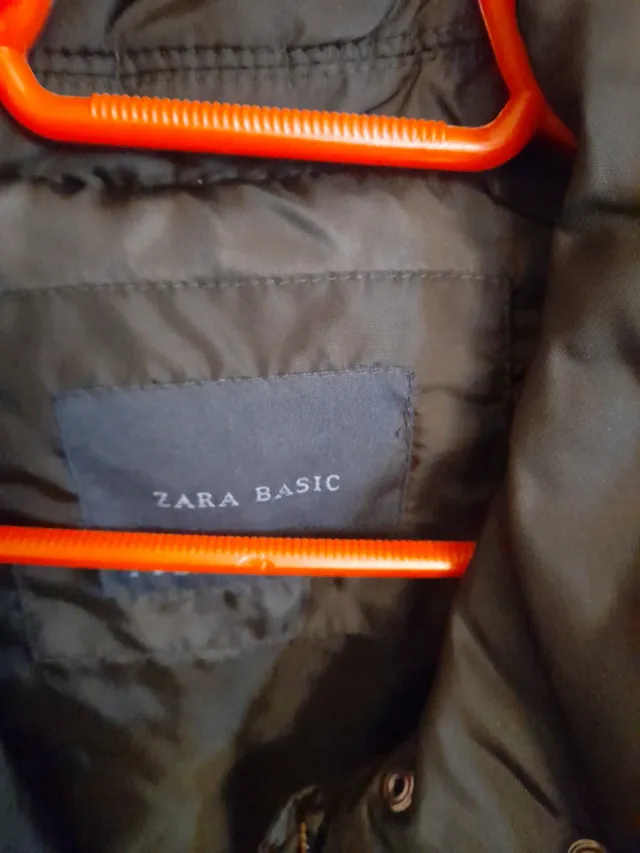 Abrigo plumífero Zara negro