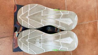 Zapatos niño Skechers negros y verdes talla 33