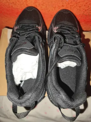 *nuevas* ASICS GEL-VENTURE 6 tallas 37.5