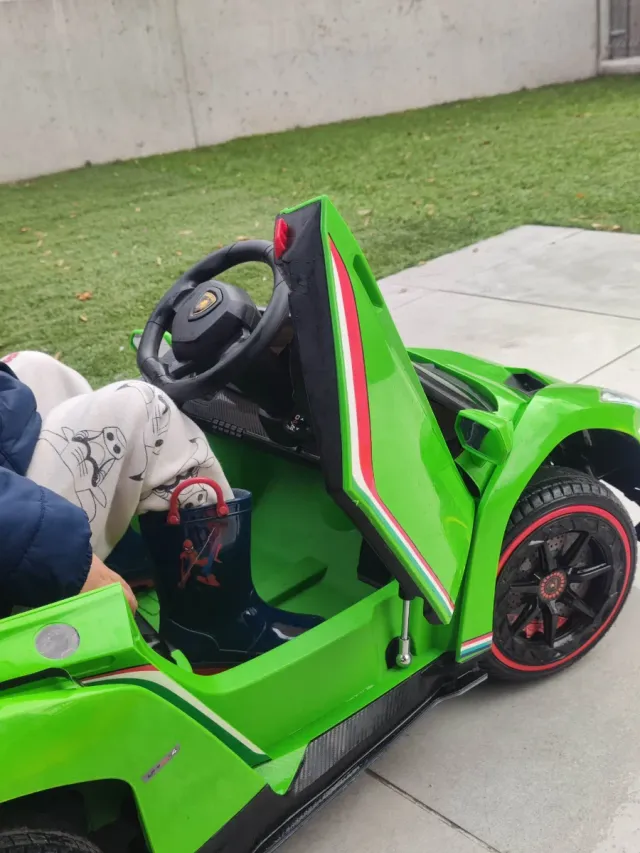 Lamborghini Coche eléctrico con radio control