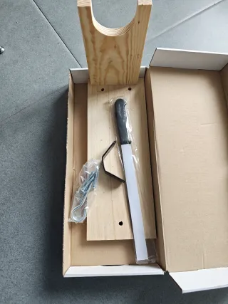 Jamonero de madera con cuchillo jamonero