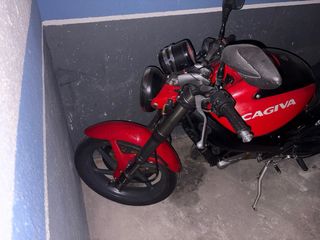 Cagiva Raptor Roja y Negra