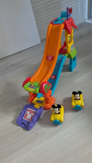 Rampa Coches Mickey Mouse Vtech Con dos coches