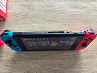 Nintendo Switch Blu/Rosso + Accessori