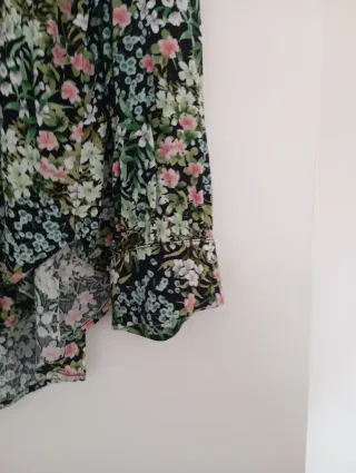 Blusa floral multicolor