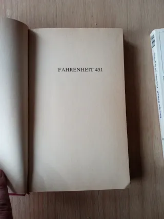 Rebelión en la granja y Fahrenheit 451