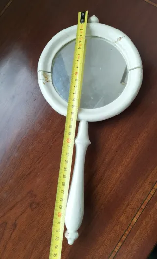 Espejo de mano antiguo de madera