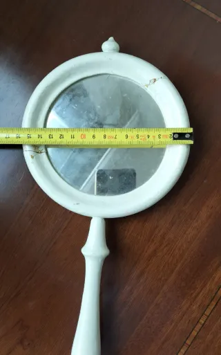 Espejo de mano antiguo de madera