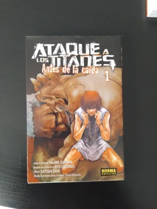 Ataque a los titanes, Antes de la caída 1