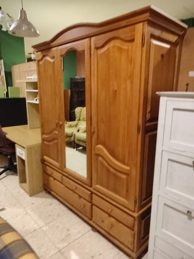 Armario Pino 3 Puertas