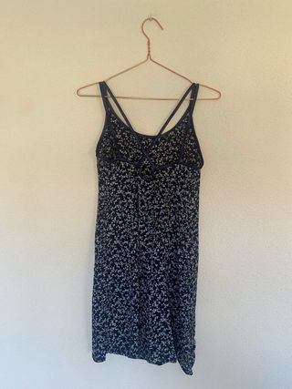 Vestido azul marino floral