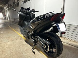 Yamaha T-Max 530