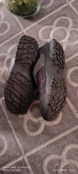 Bambas senderismo Quechua talla 38 Decathlon