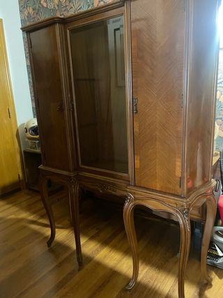 Vitrina expositor estilo isabelino