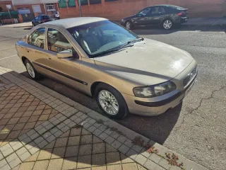 Volvo S60 2.4D 130CV ETIQUETA B 260000KM AÑO2004