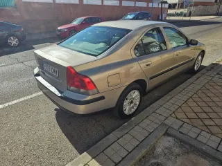 Volvo S60 2.4D 130CV ETIQUETA B 260000KM AÑO2004