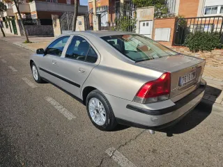 Volvo S60 2.4D 130CV ETIQUETA B 260000KM AÑO2004
