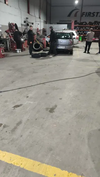 Hola buscos plaza de garaje para moto baeza