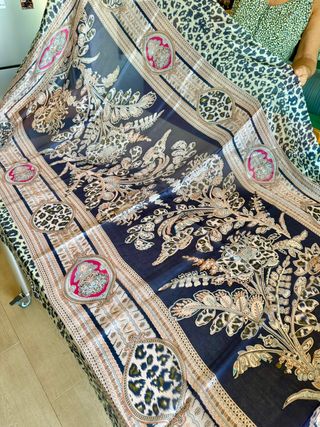 Foulard in seta Regina Schrecker