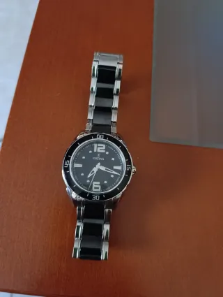 Reloj Festina ceramic Negro y Plateado