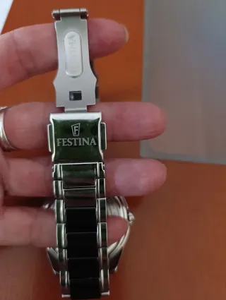 Reloj Festina ceramic Negro y Plateado