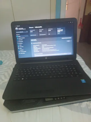 Portátil HP i3
