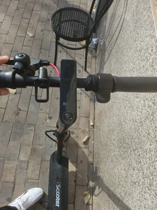 Patinete Eléctrico Scooter tengo 2 por 120.