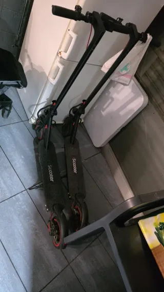 Patinetes Eléctricos Scooter tengo 2 por 120.