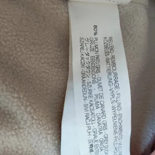 Plumifero Zara Beige con Capucha