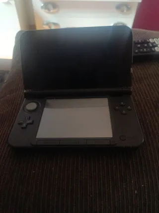 Nintendo 3DS XL Rossa