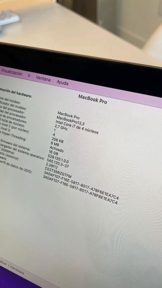 MacBook Pro 15” (2016) – Intel i7, 16GB RAM, 512GB