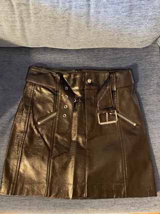 Minifalda símil piel Bershka